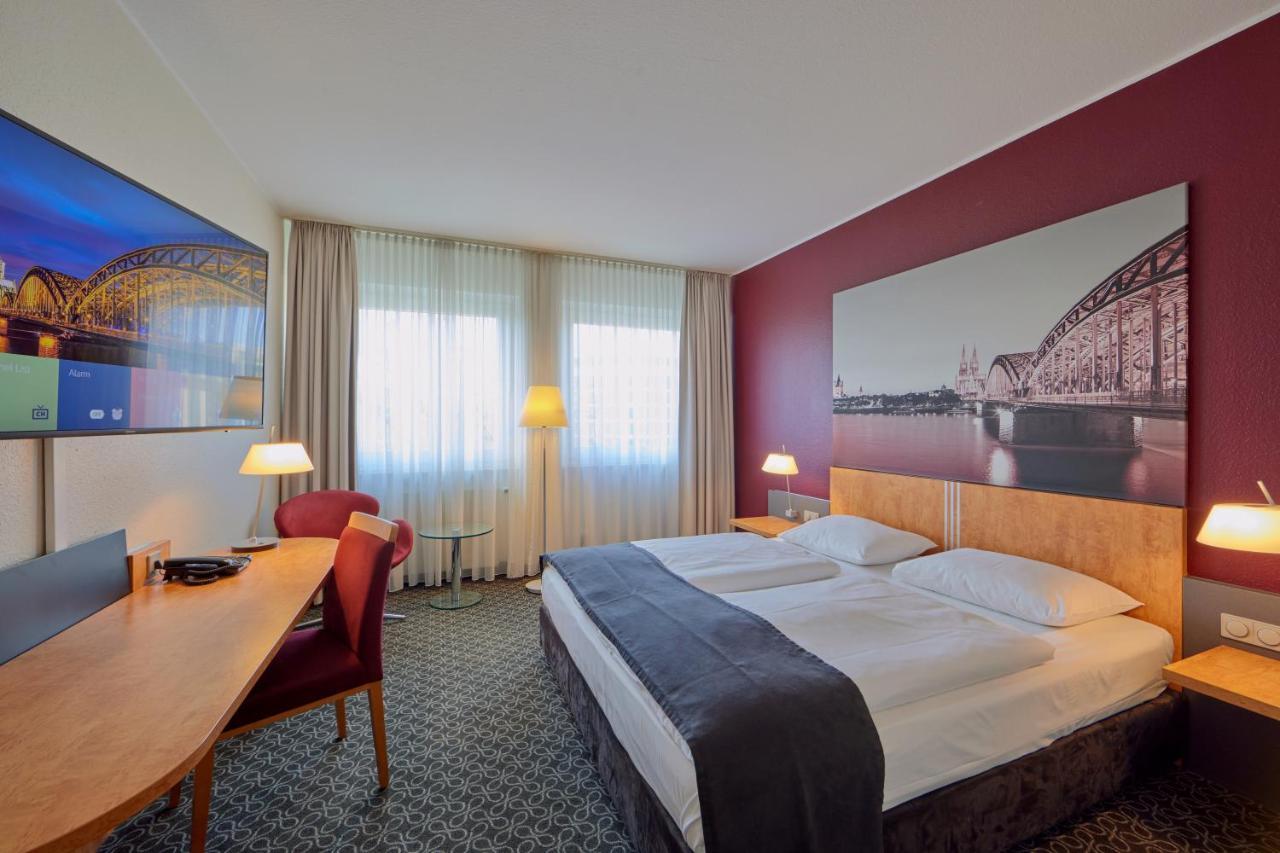 فندق فندق ميركور سيفيرينسهوف مدينة كولونيا الغرفة الصورة